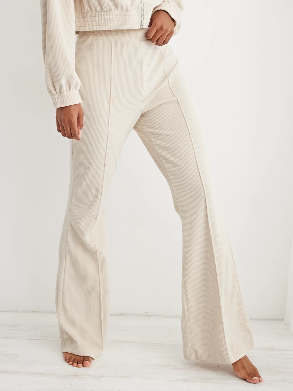Aerie Groove-On Rib Velour Flare Pant Soft Oat Cream Ribbed Long Inseam